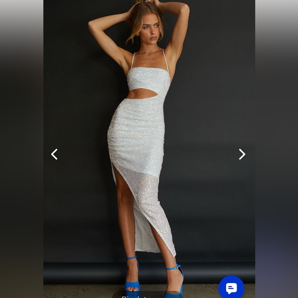 Selfie Leslie Can’t Hardly Wait Cut-Out Sequin Midi Dress
